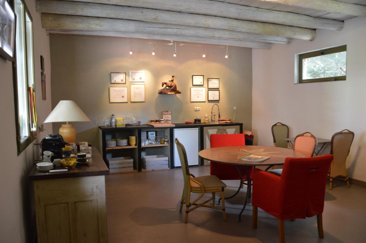 Le Chardonneret Du Domaine Du Moulin 15 Villa Etables  Екстериор снимка